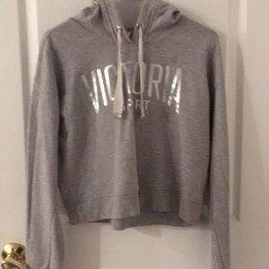 Victoria sport sweater